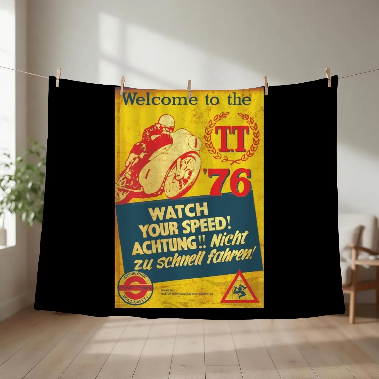 1976 TT Vintage motorcycle races Art Board Print Throw Blanket Flannel Fabric Bed covers for babies Cute Blankets