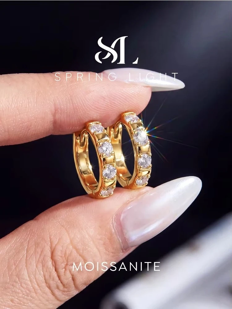 Echte Moissanit-Diamant-Rundohrringe mit funkelndem Sternenmuster, geeignet für den täglichen Gebrauch und für Partys, hochwertiger Modeschmuck für Damen. – Detail 3