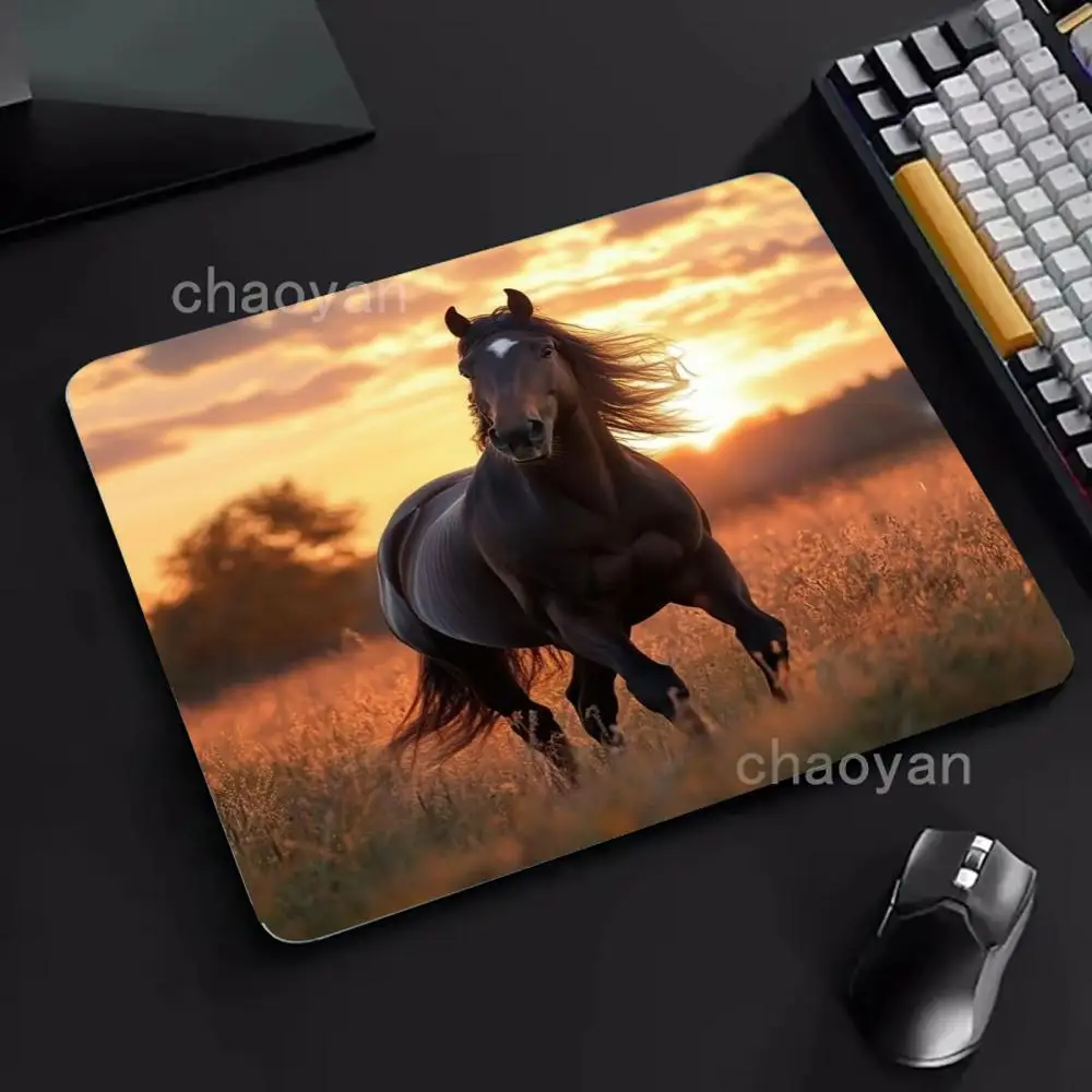 

Коврик для мыши с изображением лошади, большой коврик для компьютерной офисной игры, настольные коврики, маленькие резиновые противоскользящие коврики для игровой клавиатуры, настольные коврики