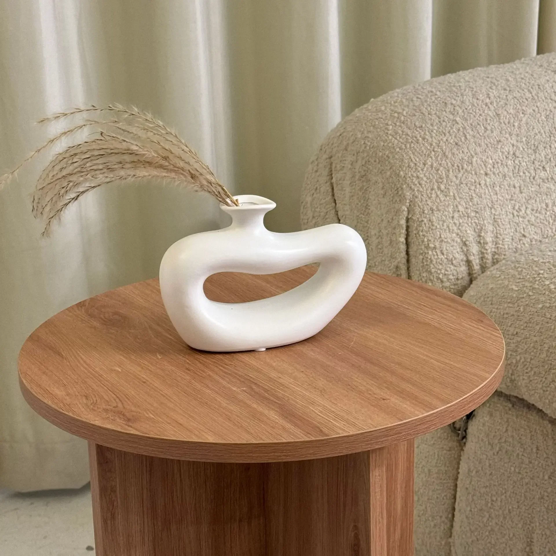 Nordic white Floralpots Ceramic Vase Hollow Pipe Irregular Hand-made Vase Rough Pottery and Porcelain Crafts Floral Accessories
