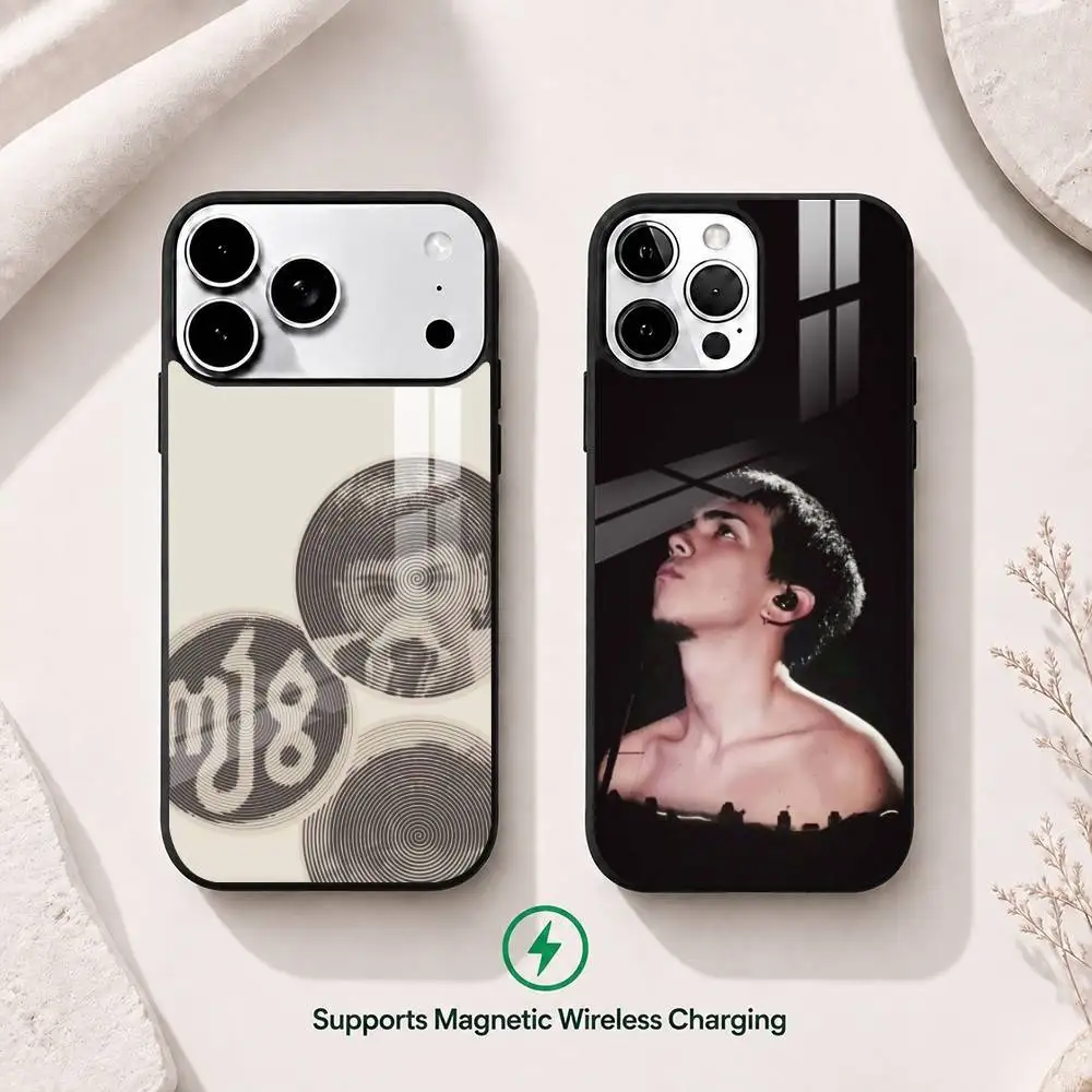 

Argentine rapper Milo J gift Phone Case For iPhone17,16,15,14,13,12,11 Plus,Pro Supports Magnetic Wireless Charging