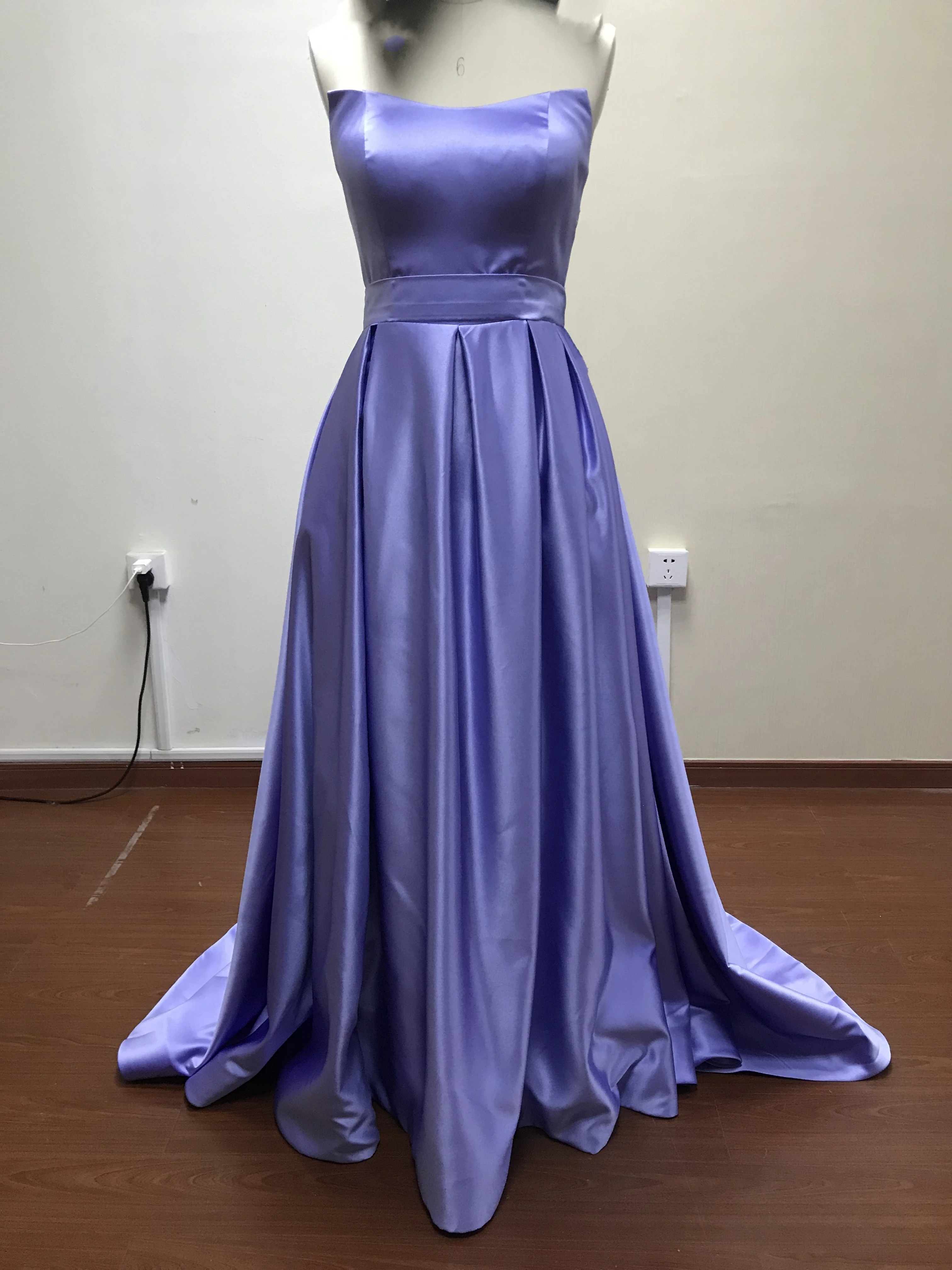 Elegant Strapless Corset Bridesmaid Dresses With Split Sleeveless Backless Evening Gowns A-line Long Prom Gowns With Pockets