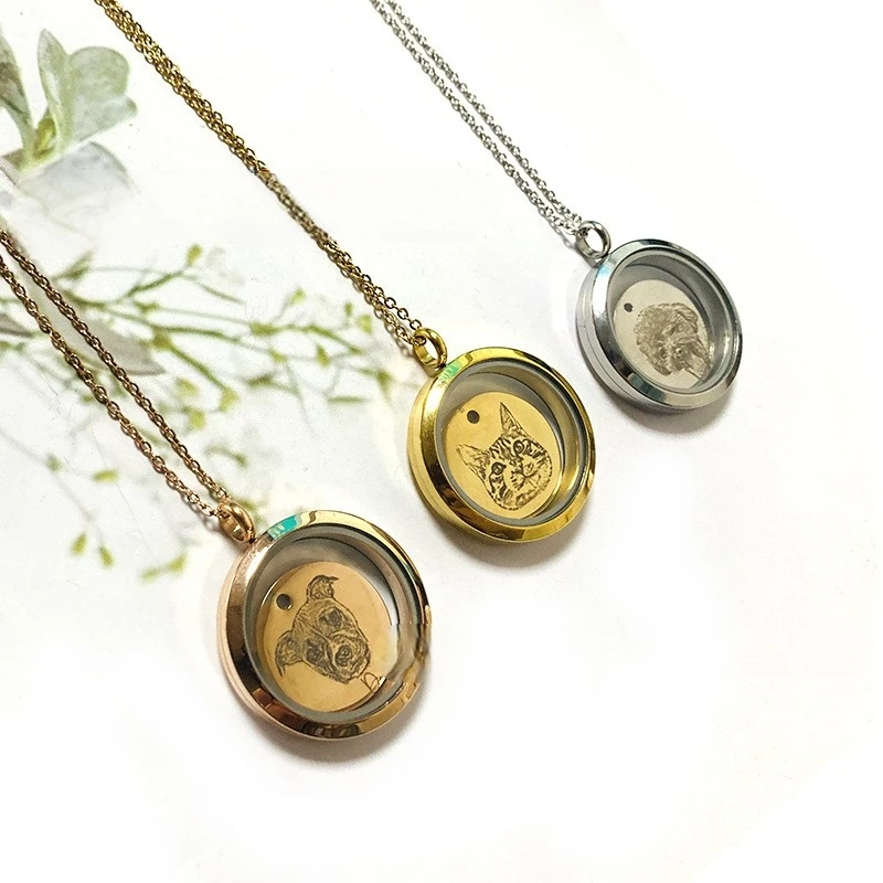 

Modern Exquisite Metal Pet Hair Urn Pendant Necklace Commemorative Photo Engraved Anniversary Gift for Cats and Dogs