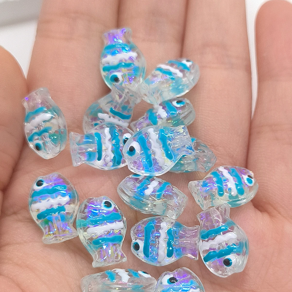 6pcs/12pcs 14mm White wavy line small fish glass beads for DIY necklaces, bracelets, keychains Accessory Bead