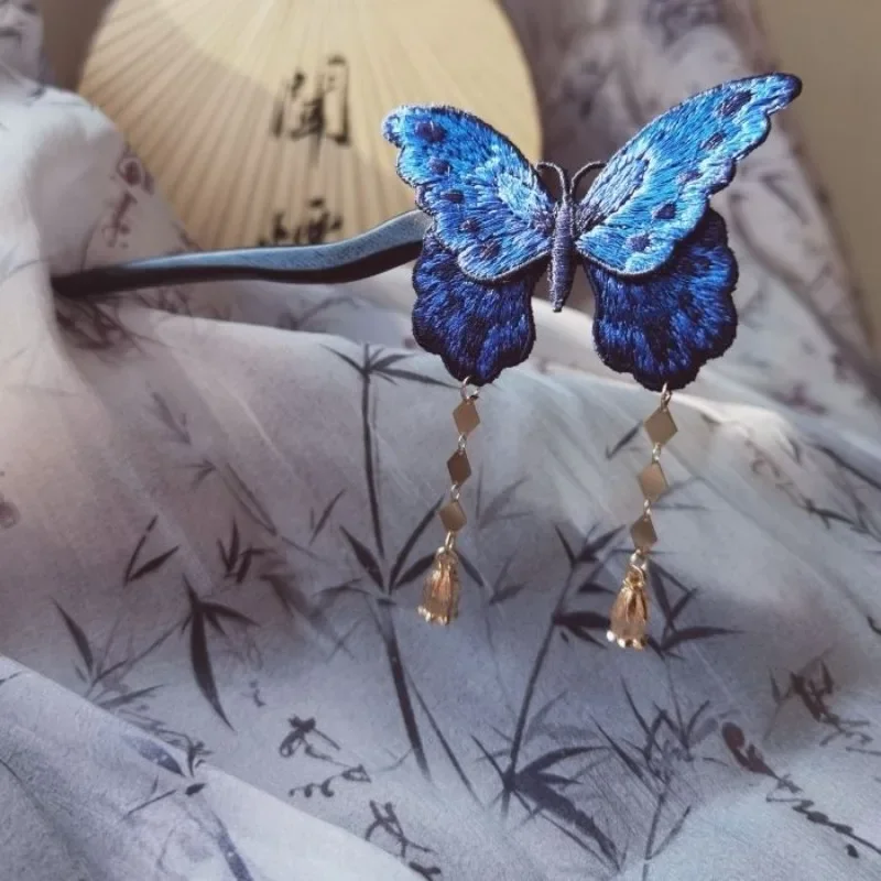 

Classic Butterfly Embroidery Black Wood Hairpin for Women Chinese Style Hanfu Cheongsam Dress Qipao Accessories