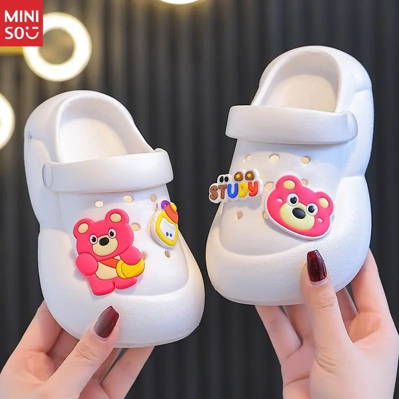 صنادل Miniso Cloud Comfort Kids Crocs Girls Summer، شباشب للأطفال في الأماكن المغلقة للأولاد مضادة للانزلاق ومغلقة من الأمام