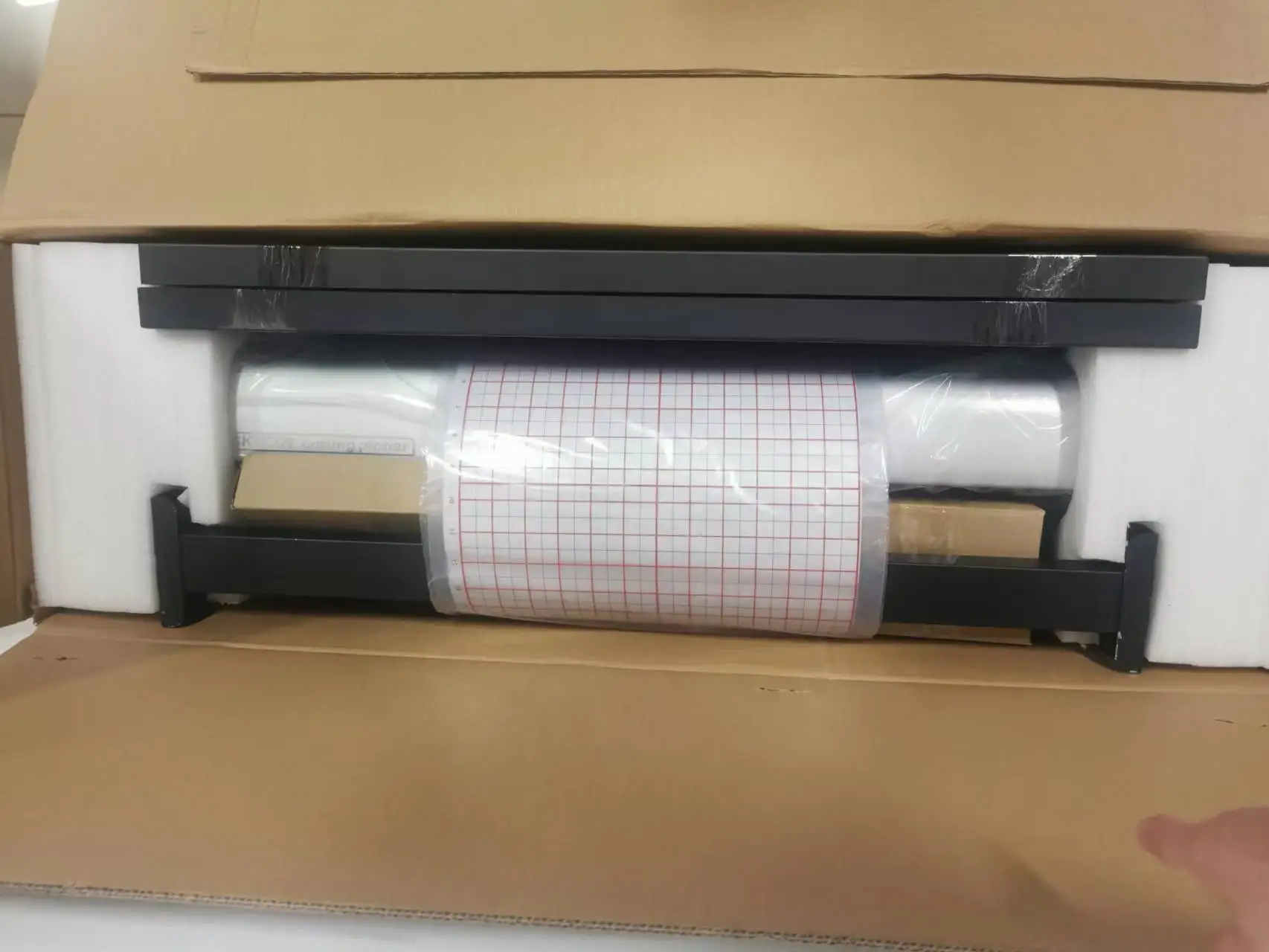 Guangzhou GED 72cm Skycut Vinyl Sticker Cutting Machine Plotter With Automatic Contour Function C24 Cutting Plotter