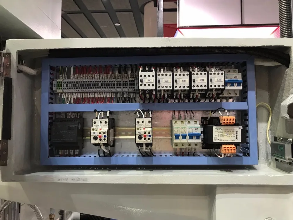 Тайваньский производитель Z3032 Малая гидравлическая радиальная дверь Hine