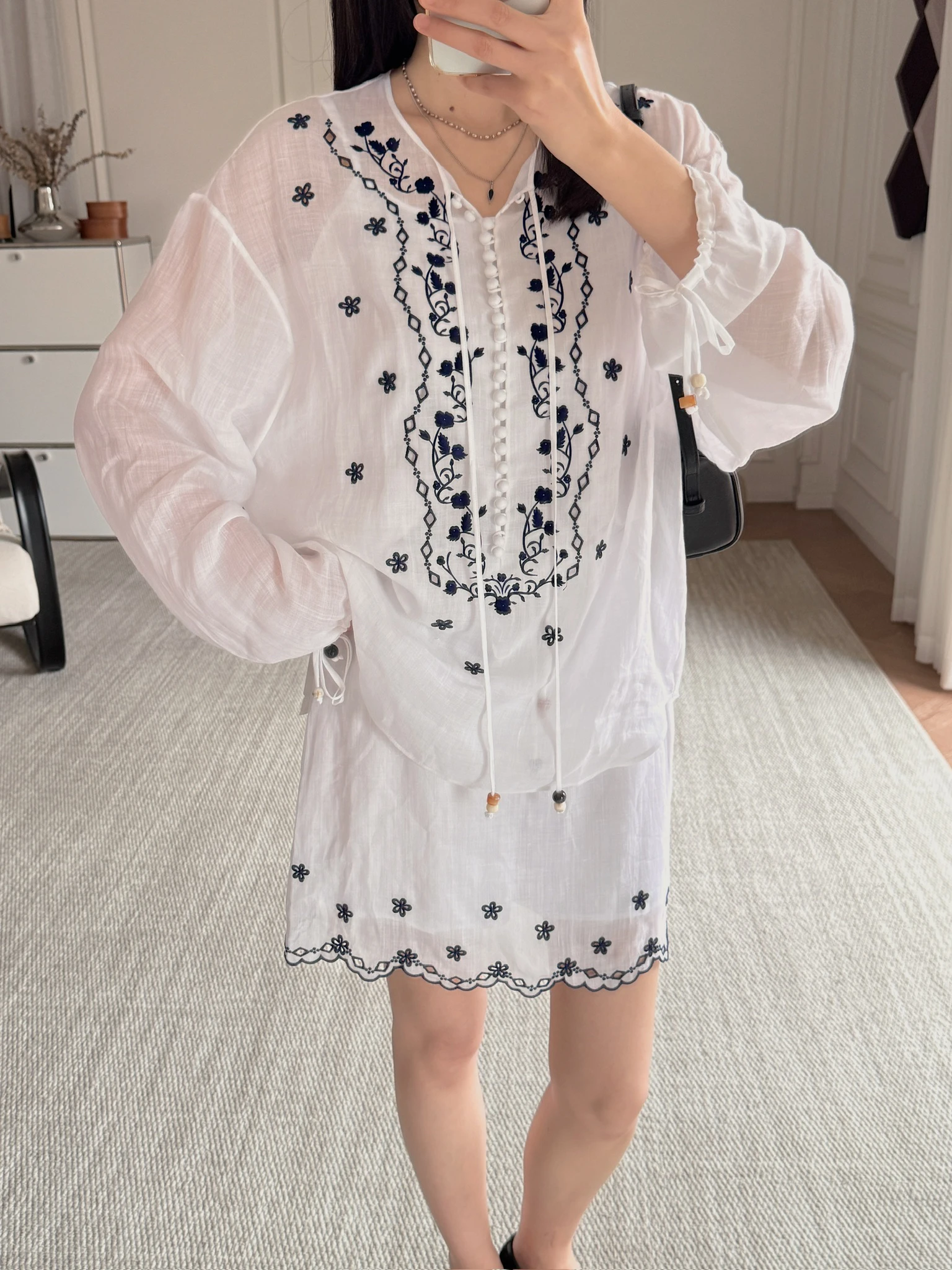 

Женское весеннее модное платье-рубашка из плотного бархата с вышивкой и льняной тканью в южнофранцузском стиле, с бретелями, в художественном стиле