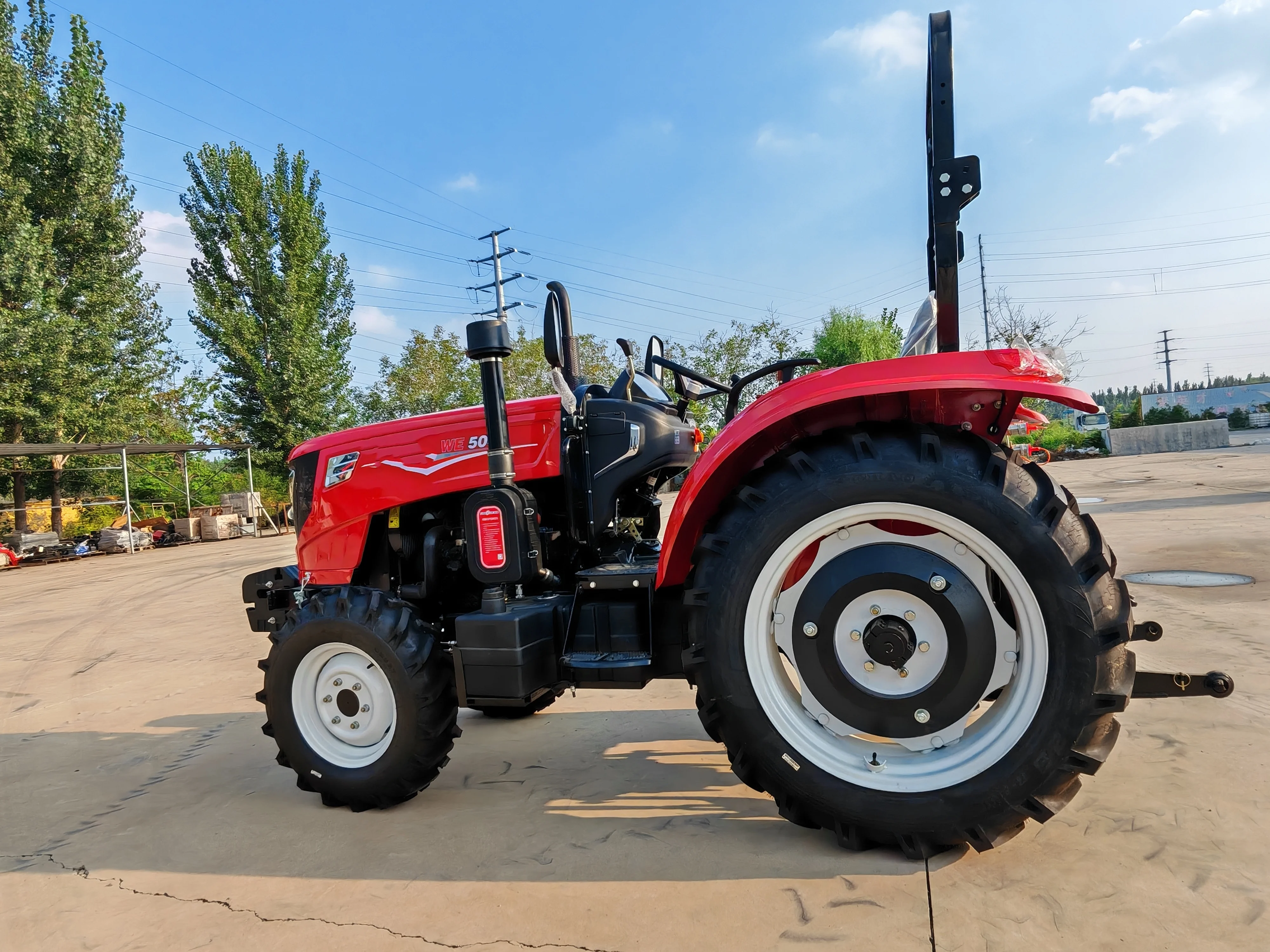8+2 Gear Shift 4WD Agricultural Compact Tractor 25/40/50/60HP EPA Euro 5 Emission Standard Small Farm Working Mini Tractor With