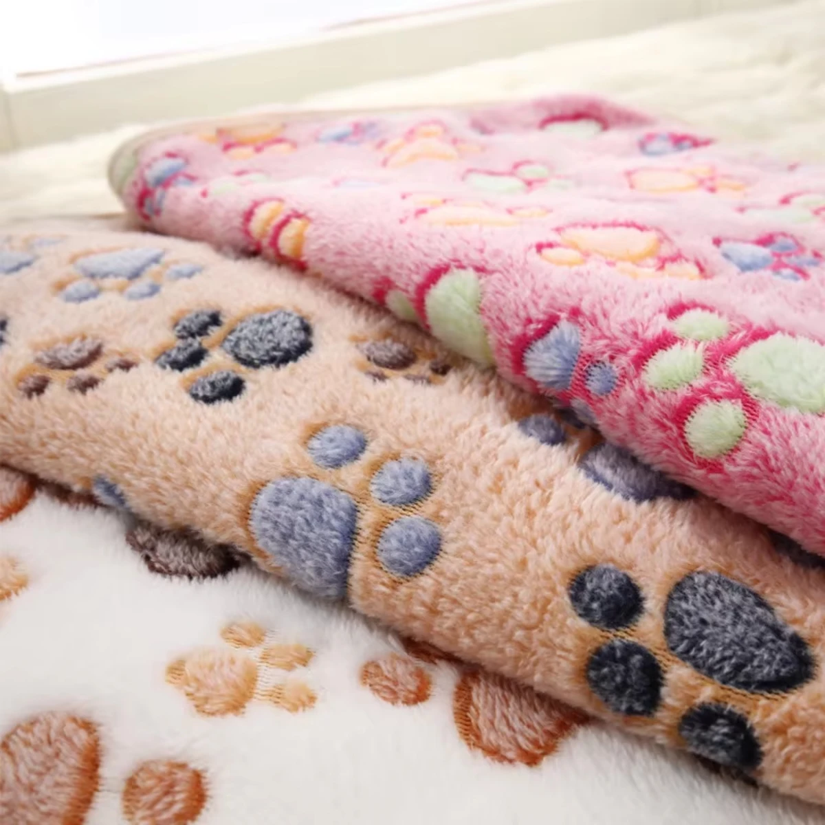 Soft Fluffy High Quality multicolor Pet Blanket Cute Dog Paw Print Blanket Pet Mat Warm and Comfortable Blanket for Cat Dogs view 4