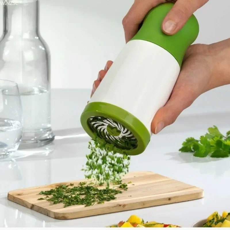 Spice grinder parsley  chopper fruit and vegetable chopper garlic coriander spice easy to use grinder WJ10261