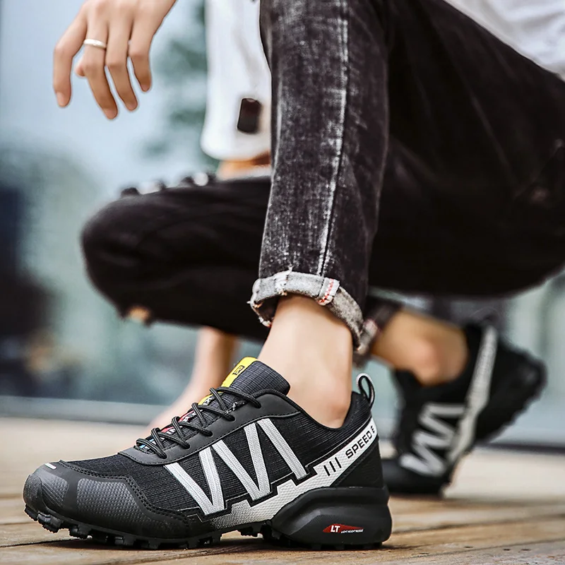 

New high quality 46 47 large size men's shoes non-slip outdoor sports hiking shoes light round head lace-up casual shoes