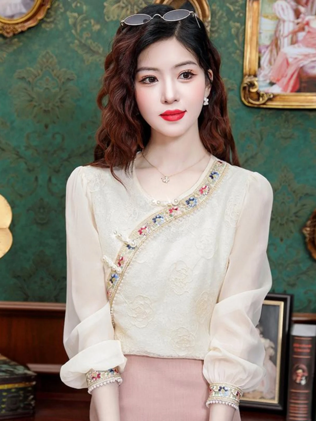 

Ele Long Sve Chiffon Top Women's Spring Autumn New Chinese Ethnic Sle Lace irt Beautiful Button Embellied Blouse