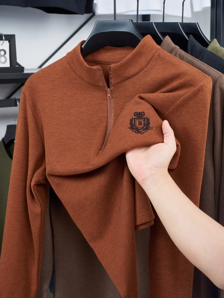 2025 الخريف الشتاء موضة جديدة مزدوجة الوجهين المخملية الدافئة ومريحة تي شيرت الرجال العلامة التجارية رائعة تاج مطرزة كم طويل