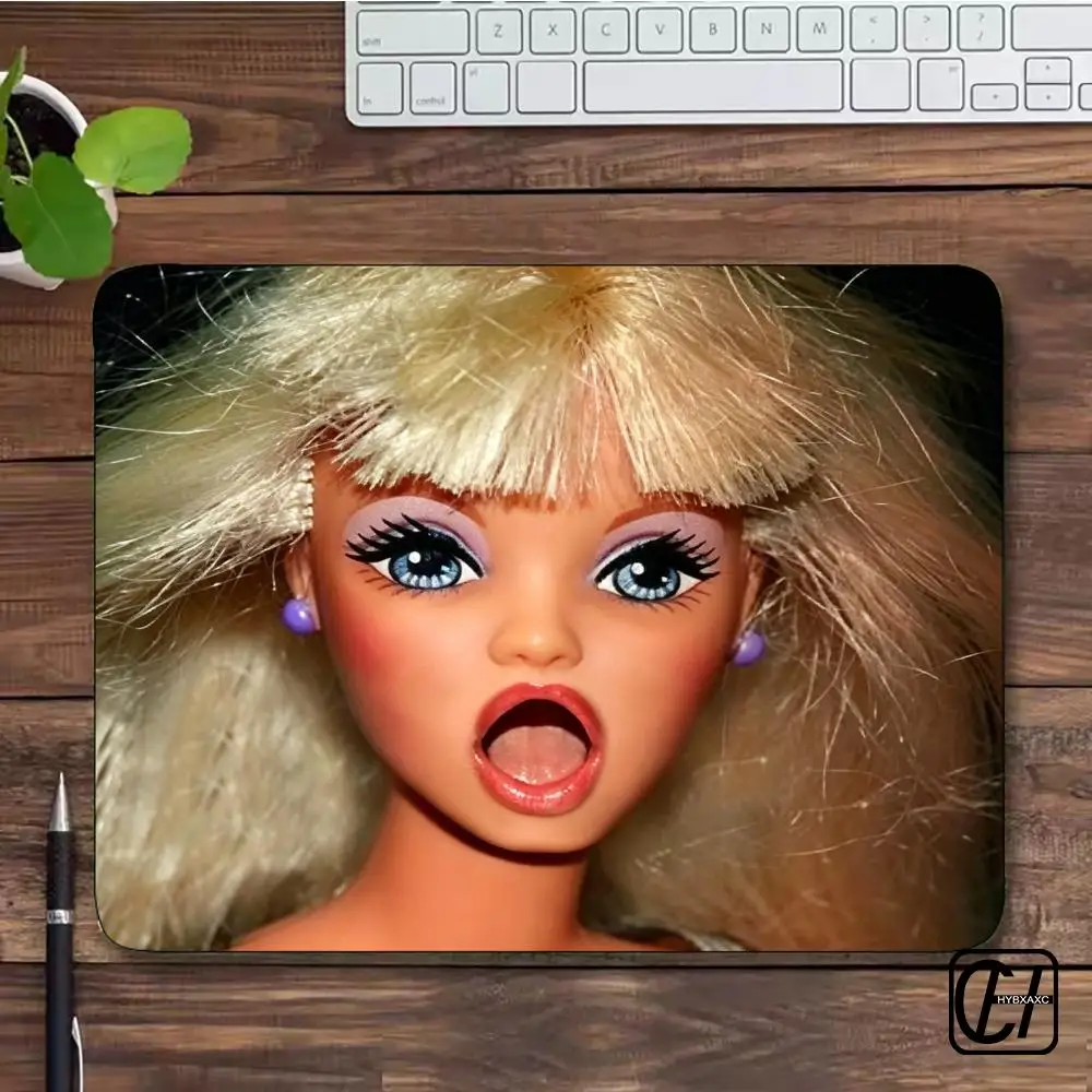 Funny Doll Face Mouse Pad For Small Size Gaming Mouse Pad Gamer Company Keyboard Mouse Mats Carpet Computer Desk Mats HYBXXC