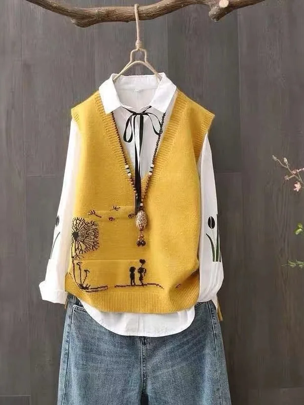 Artistic Knitted Sweater Vest Women's Fashionable Cable Knit Top V-neck Button Detail Regular Length Pure Color Commute Style