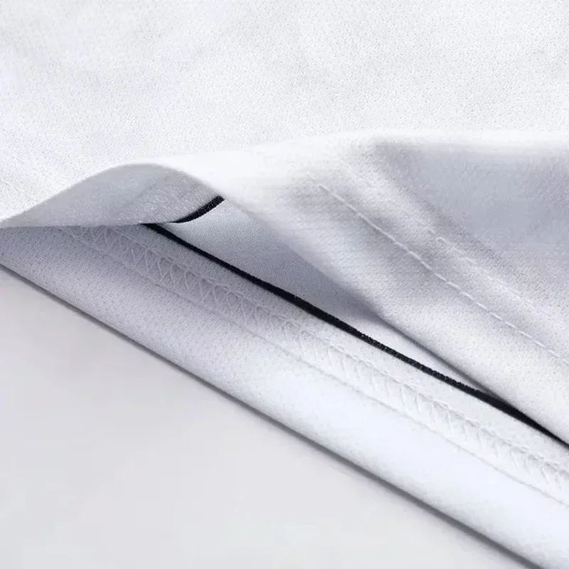 เสื้อฟุตบอลอนิเมะญี่ปุ่นปี 2025 ลายวันพีซ ลูฟี่ สำหรับเด็ก/ผู้ใหญ่ ไซส์ใหญ่ ใส่สบาย ระบายอากาศ แห้งเร็ว เหมาะสำหรับฤดูร้อน เสื้อคอสเพลย์แบนได