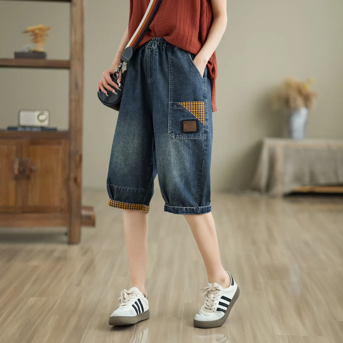 Summer women\'s clothing vintage design elastic waist cartoon embroider denim cropped pants woman summer jean fifth pants