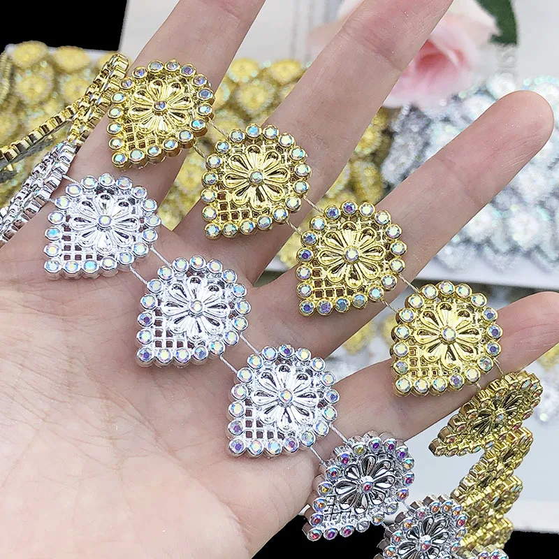 8 Yards 2.5cm Wide Teardrop shape Rhinestone Chain Trim Flowers Crystal Beaded Laces DIY Trim for Clothing Wedding Dresses