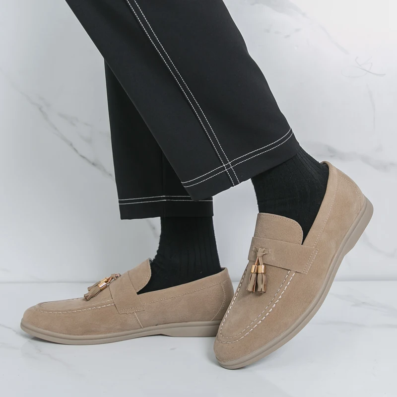 

Sizes 38-46 Men Casual Business Loafers Color Men One-piece Lightweight Comfortable Driving Traveling Shoes Social Shoes Men