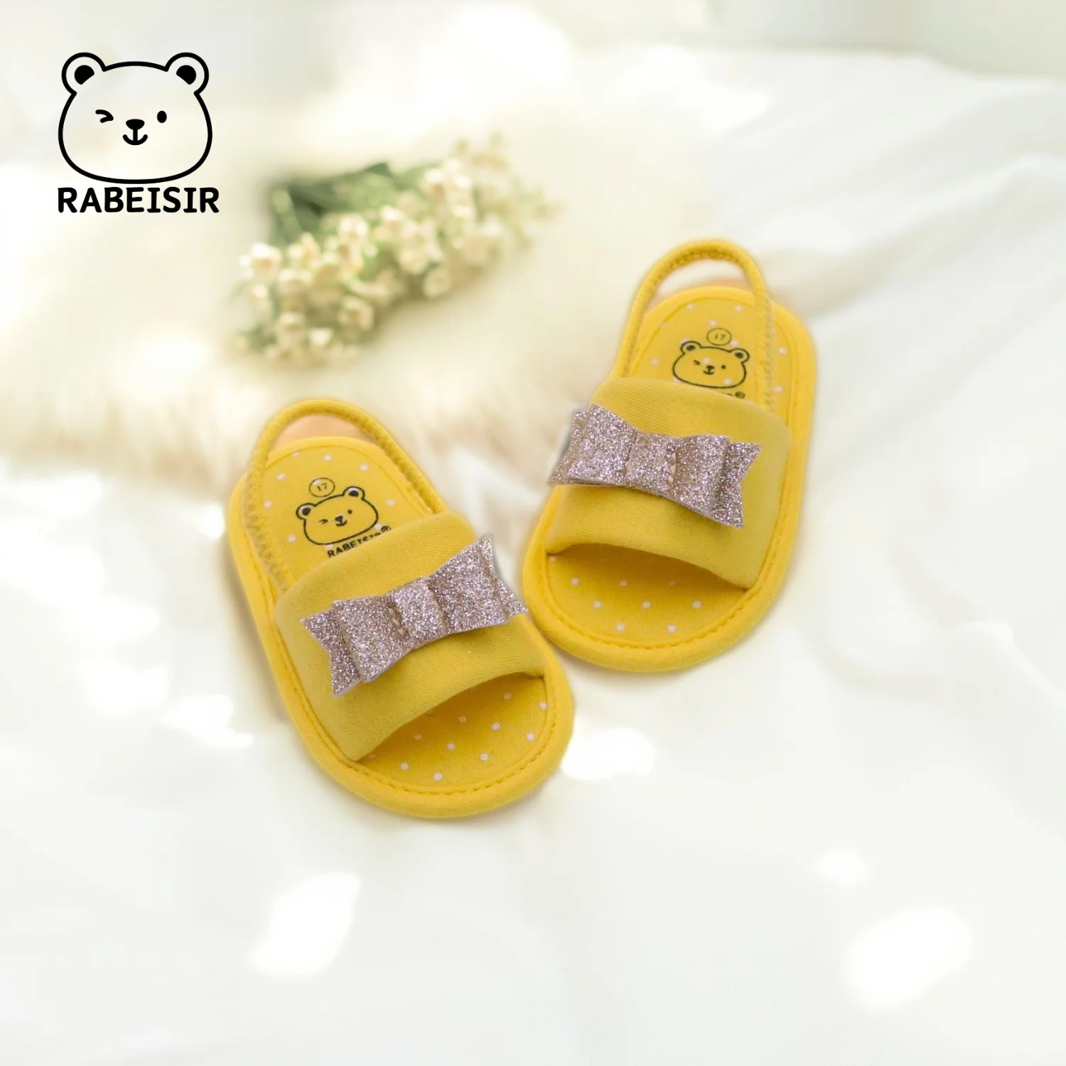 

Female baby fashionable sandals, baby walking shoes with soft soles, comfortable 0-6-12-18 months, sweet and cute