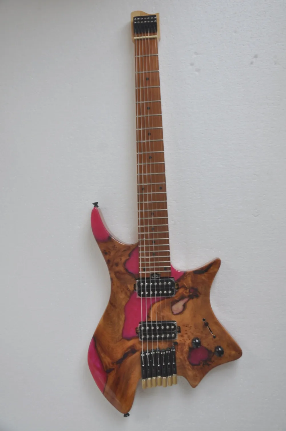 7 Strings Electric Guitar with Black Hardware,Roasted Maple Fretboard,Provide customized service