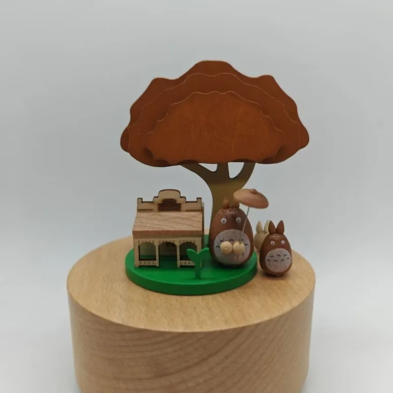 Running Panda Family Wooden Music Box Creative Hand Wind-up Arts and Crafts Tabletop Decoration Rotating Music Box