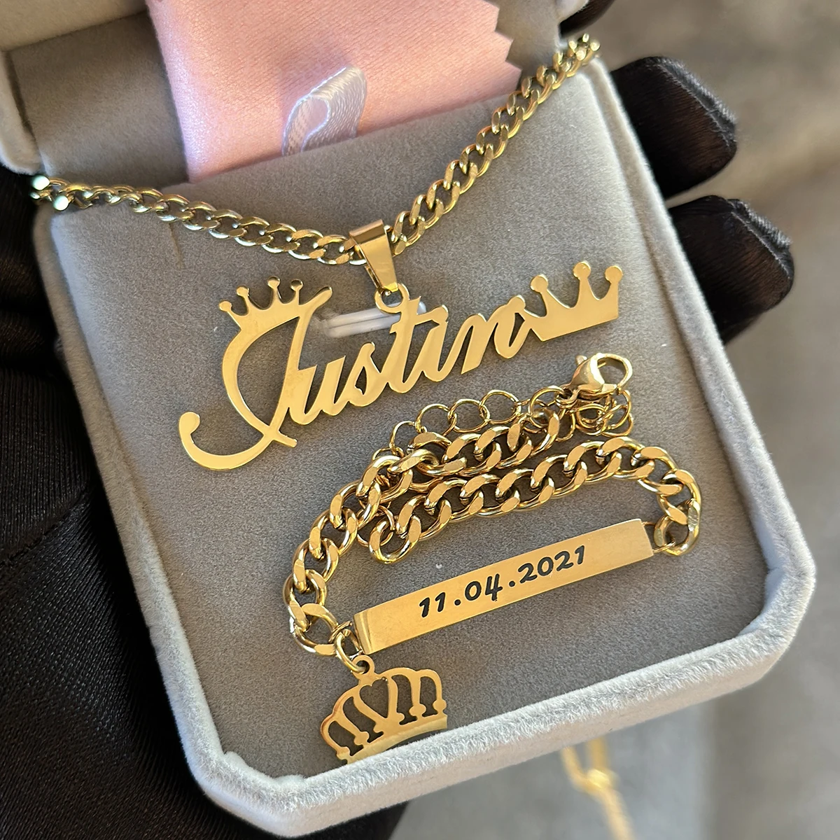 Custom Children's Name Set Stainless Steel Initial Crown Name Necklace Carved Date Children's Bracelet with Crown Kids Set Gift