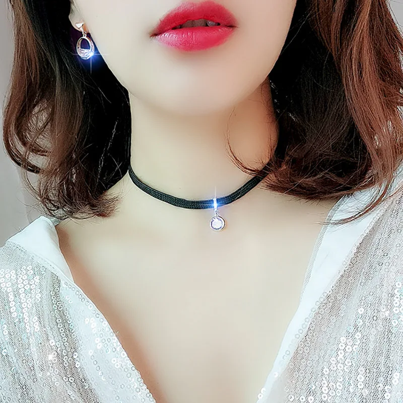 Glitter Zircon Geometric Choker Necklace for Women Sexy Black Leather Short Pendant Temperament Aesthetic Jewelry Accessories