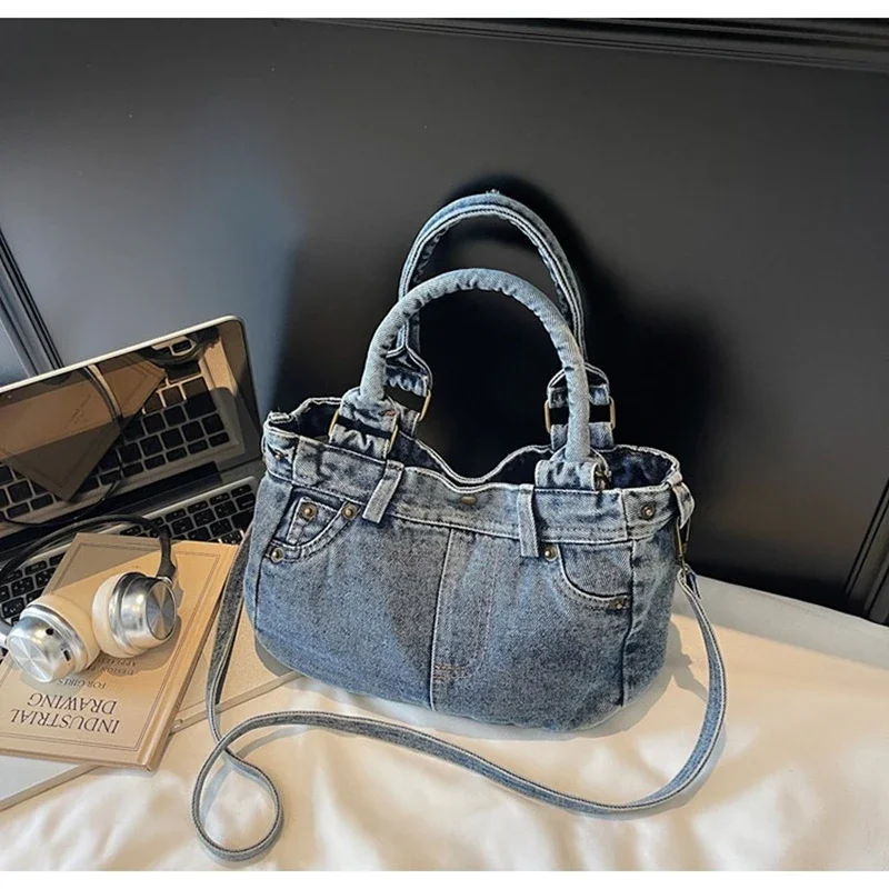 

Retro Washed Denim Handbag Commuter Shoulder Bag Korean Style Artistic Versatile Spring Summer New Fashion Soft Square Bag