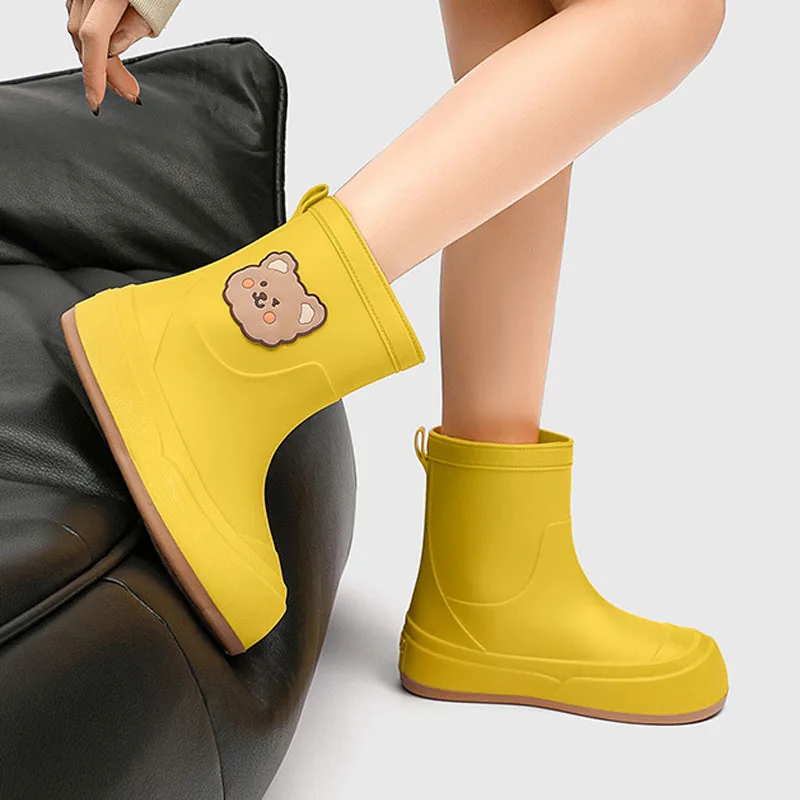 

Women's Rain Boots Cute Cartoon Bear Applique Rain Shoes Rubber Shoes Soft PVC Wellies Waterproof and Non-slip Plastic Gumboots