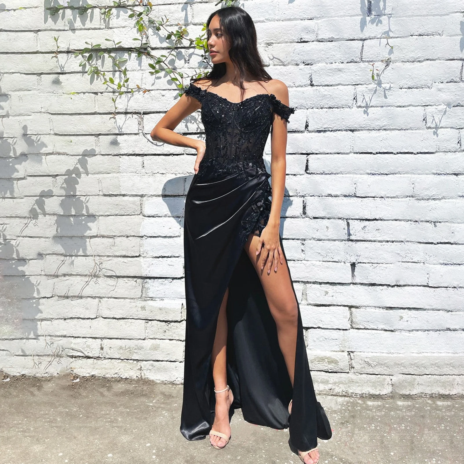 Luxury Lace Appliques Prom Dress Cap Sleeve Long Party Gown With Satin Train 2023 Sexy Side Slit Off-Shoulder Evening Dresses