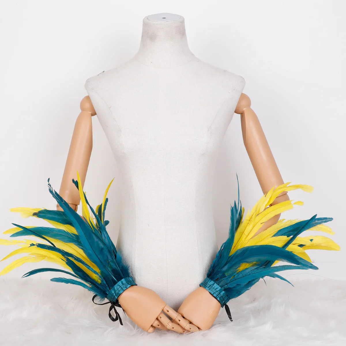 Large Feather Armlet Fake Cuff Halloween Cosplay Decoration Carnival Parade Costume Accessory Performance Props