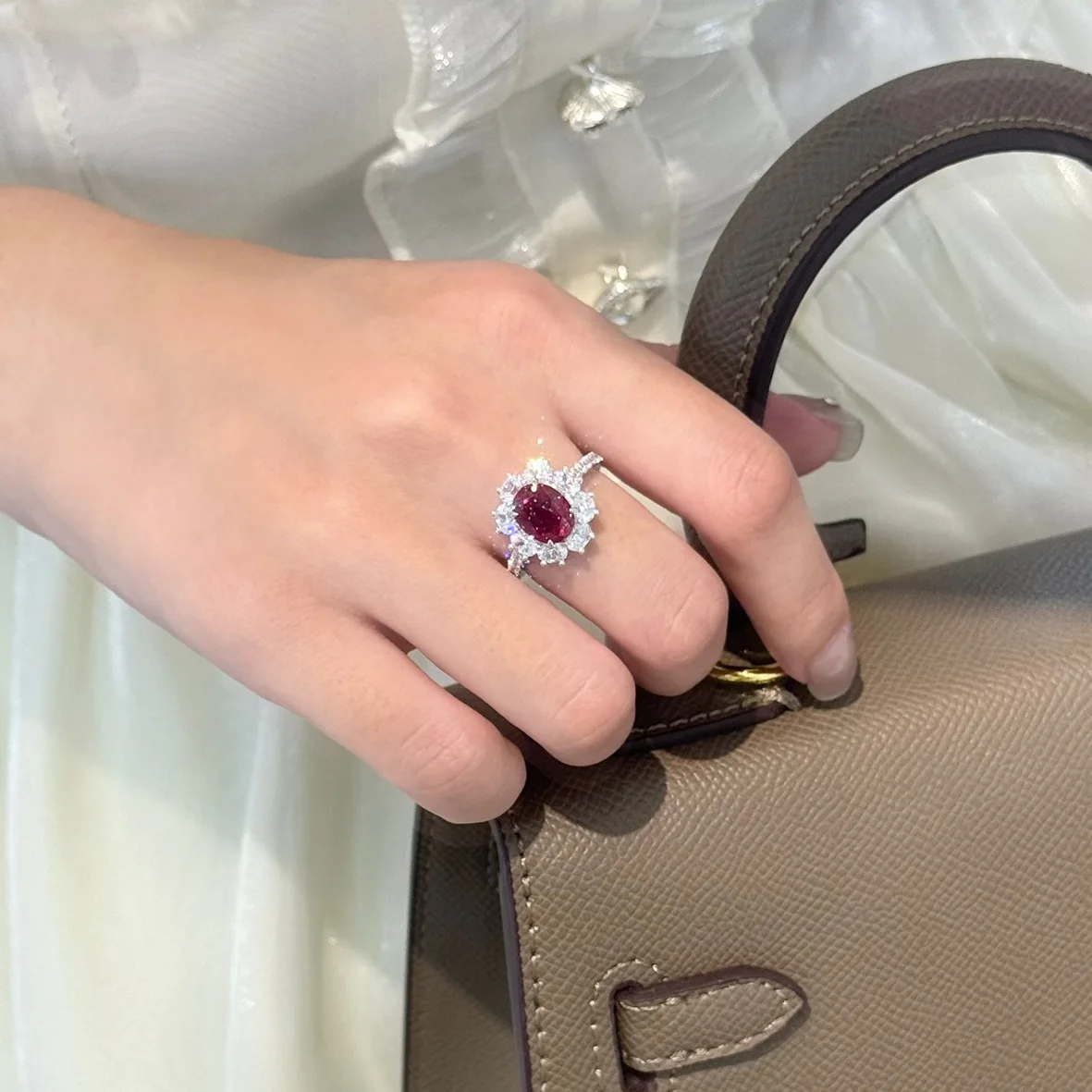 

Women's 2ct Ruby Sunflower Closed Ring PT950 Platinum Moissanite - Luxury Wedding Festival Gift Choice