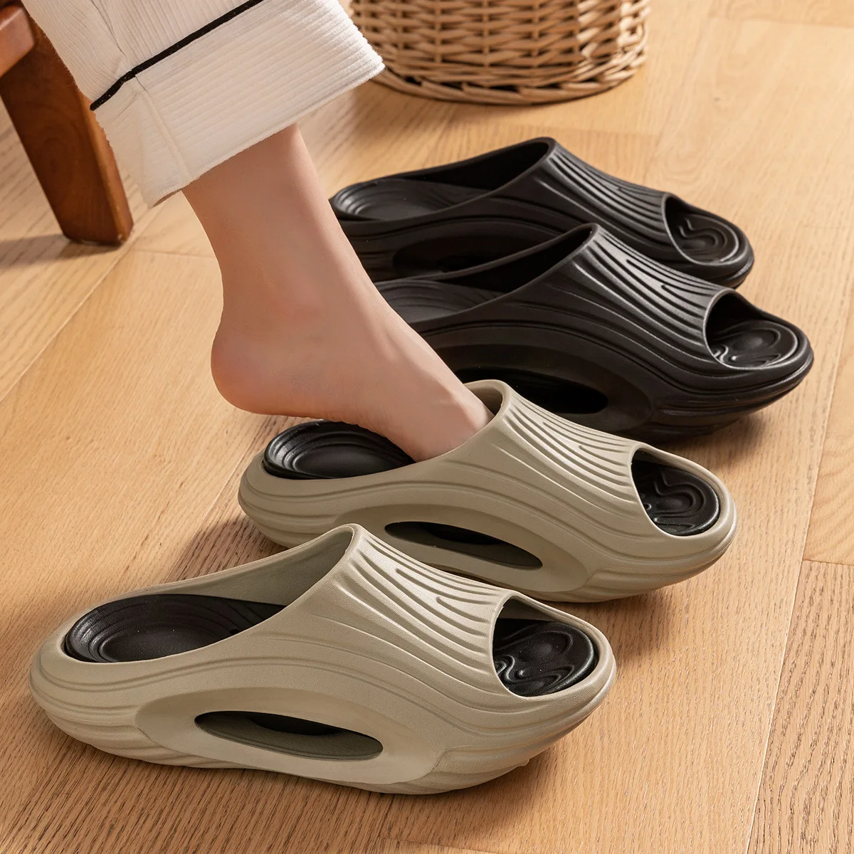 Men Women EVA Slides Thick Sole Sport Slippers Non Slip Soft Platform Indoor Outdoor Bathroom Beach Casual fashion Summer Shoes