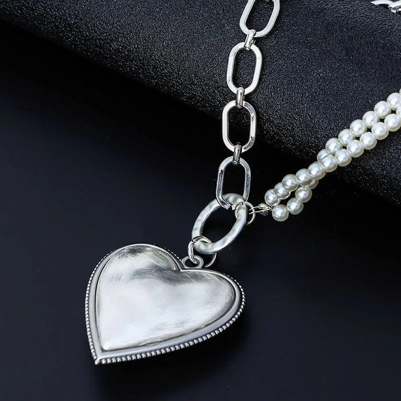 DIY accessories exclusive for popular love pearls European and American women's jewelry retro simple collarbone chain short