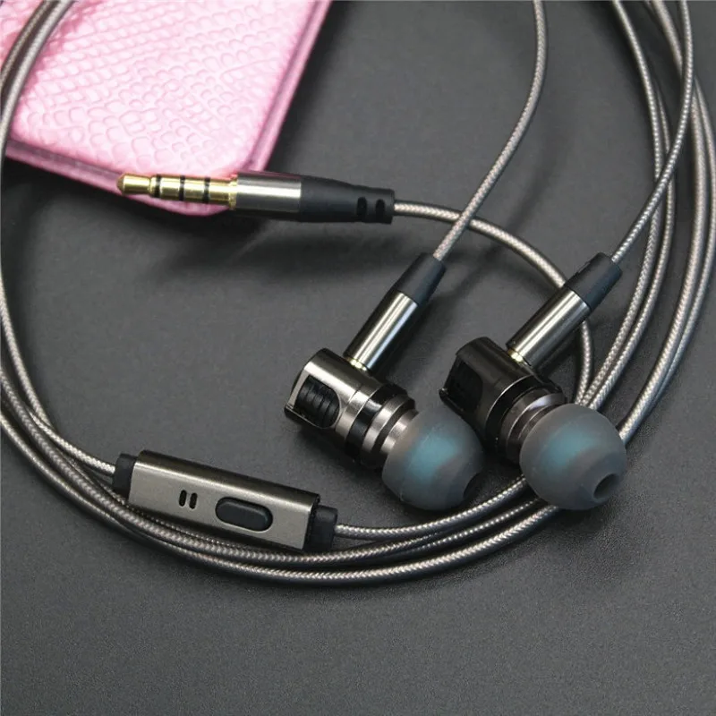 New 846 in-ear 3.5mm To DC Metal Pluggable Wired Earphones American Standard With Detachable Microphone DC Interface