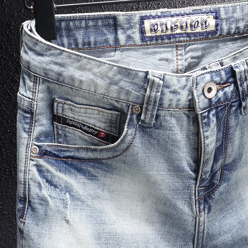 

Y2K Newly Designer Fashion Men Jeans Retro Light Blue Stretch Slim Fit Ripped Jeans Men Italian Style Vintage Denim Pants Hombre