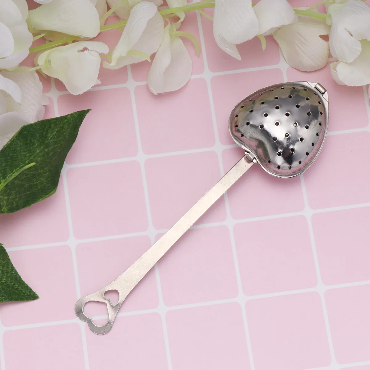 

2Pcs Stainless Steel Tea Infuser Heart Shaped Strainer Filter Seasoning Ball Creative Design Easy to Use Tea Infuser