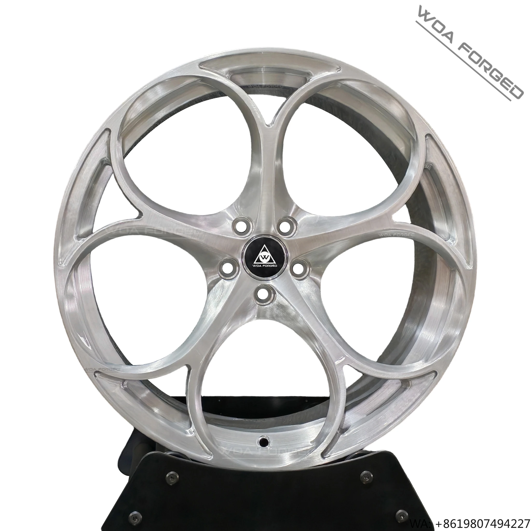 

Bright Silver Curved 5-Spoke Monoblock Forged Wheels Lightweight Alloy Rims for Sporty Passenger Cars Stelvio Giulia