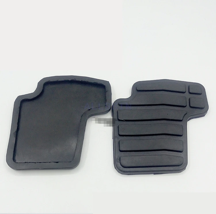 For Daewoo Doosan DH60-7 Excavator Walk pedal rubber cover travel control pedal rubber shell stepping pad Excavator Accessories