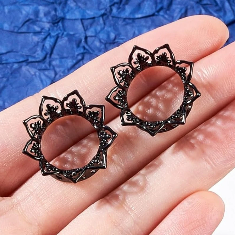 2pcs Copper Hollow Floral Ear Tunnels Double Flared Breathing Ear Gauges 0g-5/8