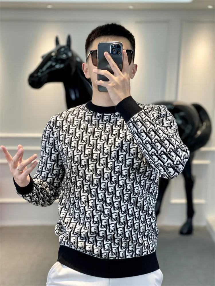 

Новинка 2025: Европейский высококачественный мужской джемпер с круглым вырезом, облегающий, с длинным рукавом, с буквенным принтом, повседневный, из смесовой шерсти