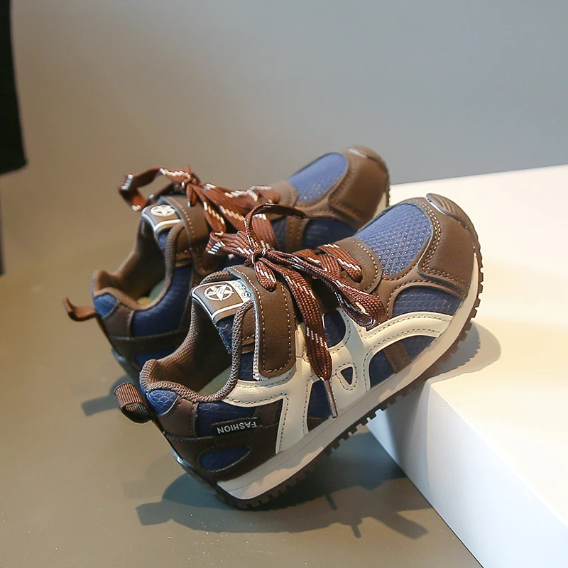 

Осенняя детская обувь 2023 года для мальчиков и девочек. Модная дышащая повседневная обувь. Нескользящая легкая повседневная спортивная обувь.