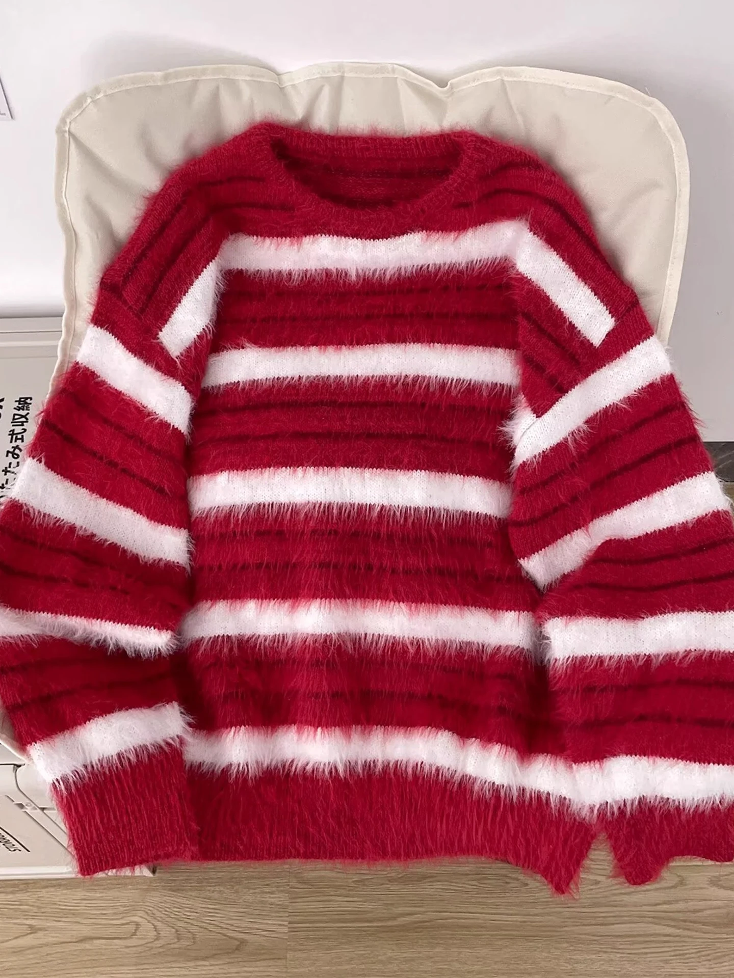 

Retro Lazy Striped Color Blo round Ne Men's Knitwear Autumn Winter Loose Versatile Couple's Sweater Casual Sle Polyeste...