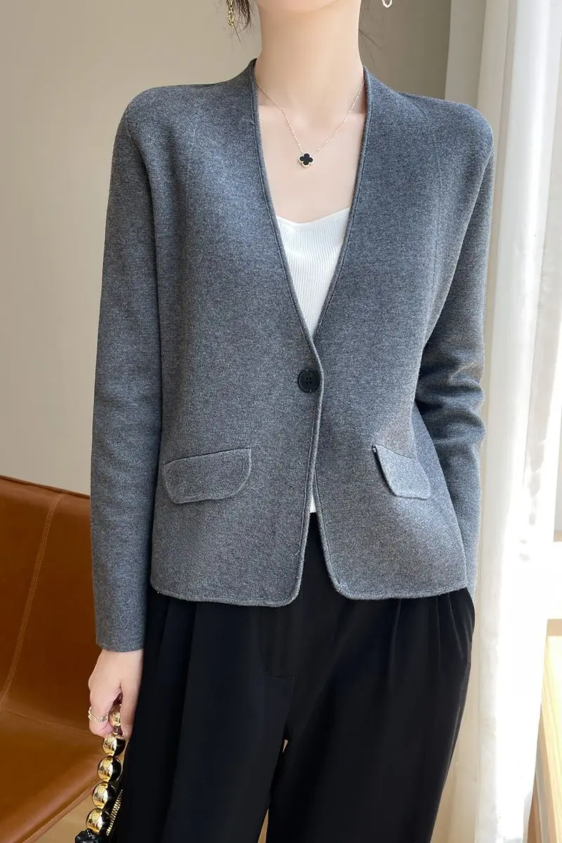 

Insozkdg V-neck Wool Knitted Gray Suit Jacket for Women Spring and Autumn Fashion High-end Slim Fit Cashmere Cardigan Women Tops