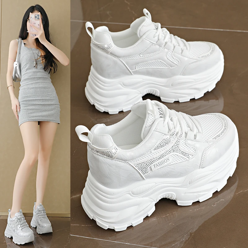 Sneakers da donna con plateau  - Street Fashion Ladies recensione e prezzo