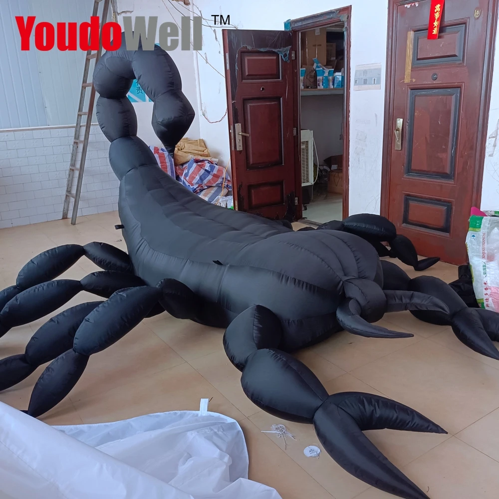 

Halloween 3m inflatable scorpion, for holiday parties