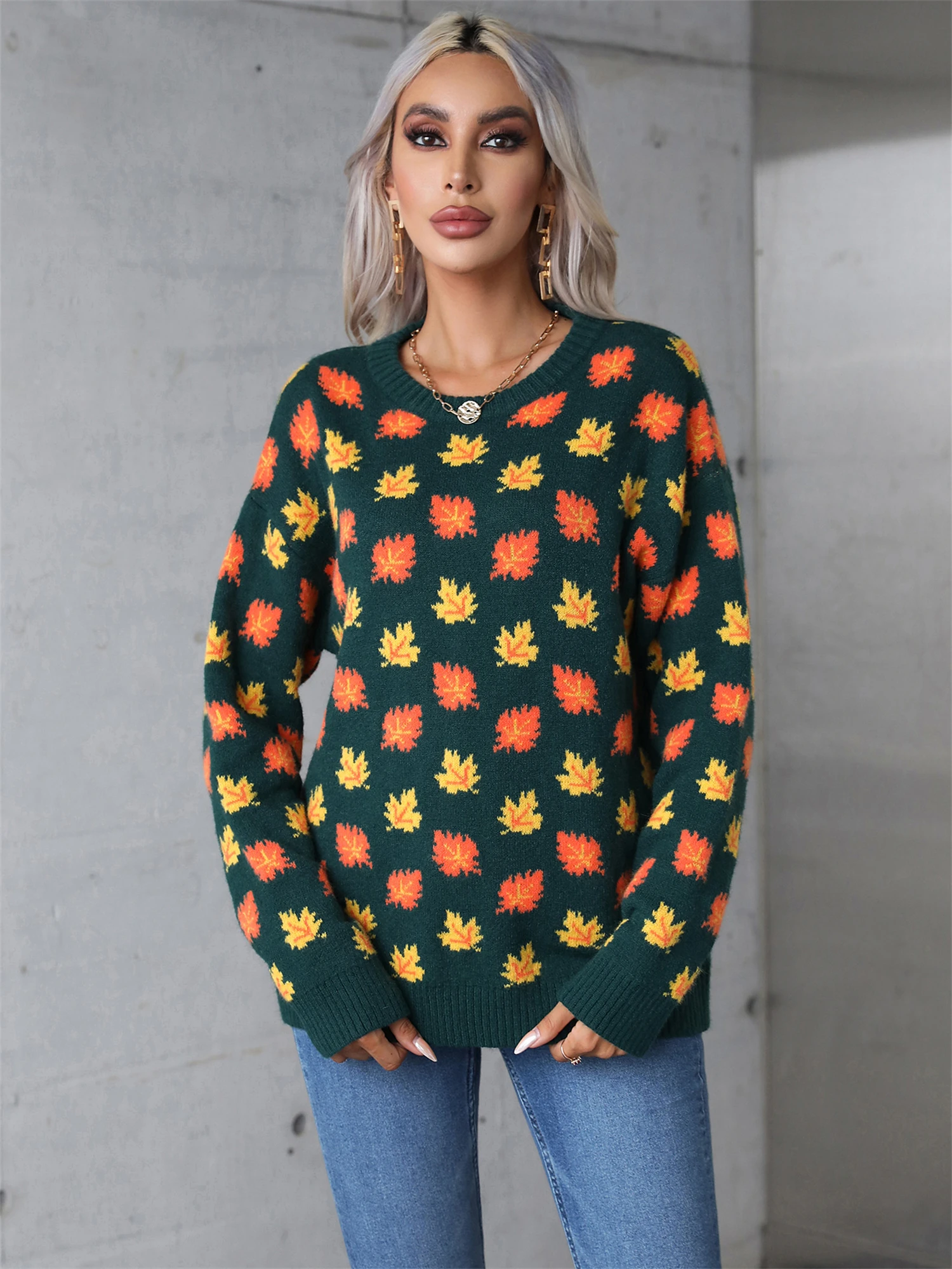 Winter New Maple Leaf Print Sweater Women 2024 Round Neck Long Sleeve Christmas Sweater Female Knitted Base Jumper Sweater Tops